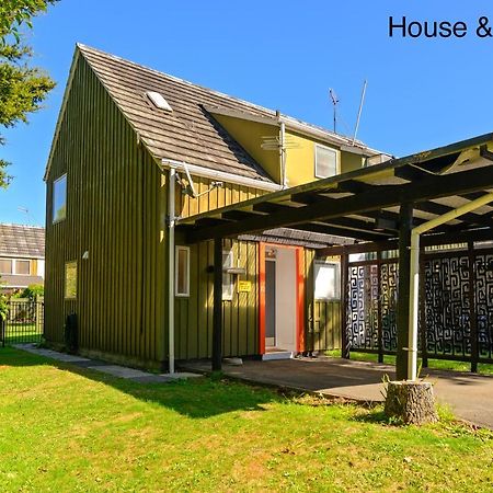 Water'S Edge City Retreat Rotorua Extérieur photo